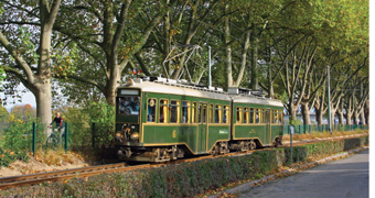 Old salon train of the tram